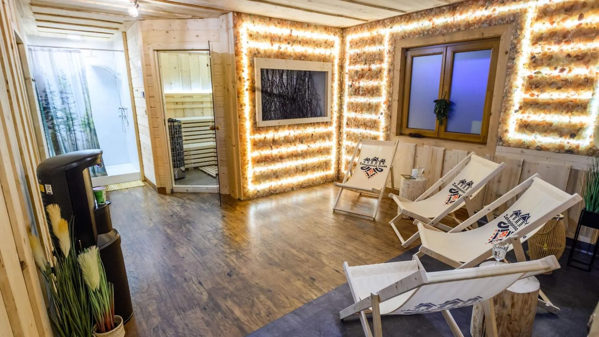 샬레 Zakopianska Osada Domki & Spa 자코파네